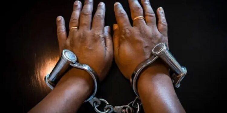 தேசபந்து தென்னகோனை காணும் இடத்திலேயே கைது செய்ய  உத்தரவு!