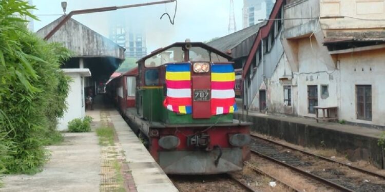 “ஸ்ரீ தலதா வழிபாட்டின்” ஆரம்ப நிகழ்வில் பங்கேற்க இராஜதந்திரிகள்