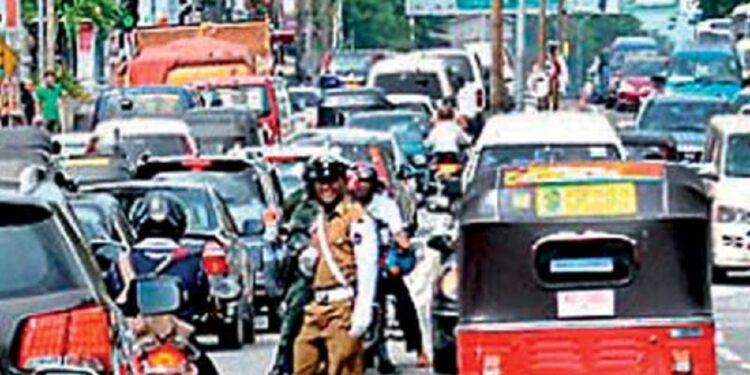 பொது மக்களுக்கு போக்குவரத்து பொலிசார் எச்சரிக்கை!
