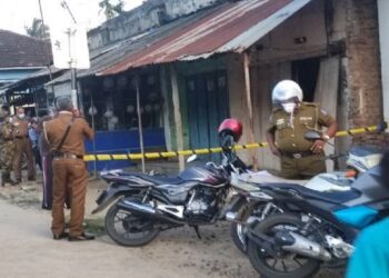 சிகை அலங்கார கடையில் இருந்து மீட்க்கப்பட்ட சடலம்!