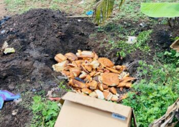 முல்லைத்தீவு பேக்கரில் ஒன்றில் மனித நுகர்வுக்கு தகுதியற்ற பொருட்கள் மீட்பு!