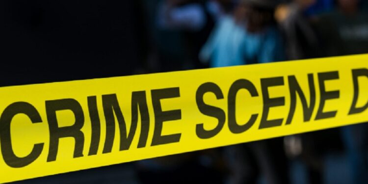 சுற்றுலா விடுதியில் வெட்டுக் காயங்களுடன் மீட்க்கப்பட்ட சடலம்!