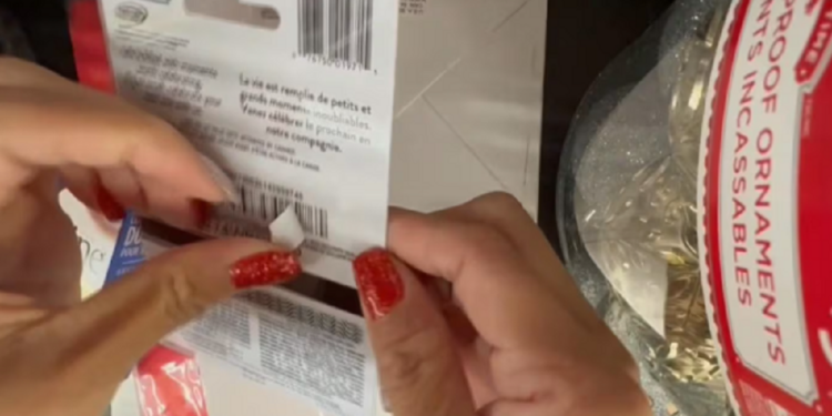 கனடாவில் பரிசு அட்டை மோசடி தொடர்பில் எச்சரிக்கை!