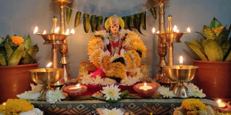 அட்சய திருதியையில் மறந்தும்  கூட தானம் செய்யக் கூடாத பொருட்கள்!