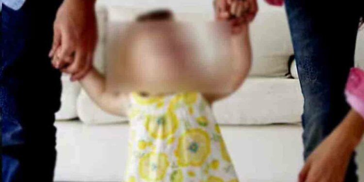 வாகன விபத்தில் பலியான குழந்தை!