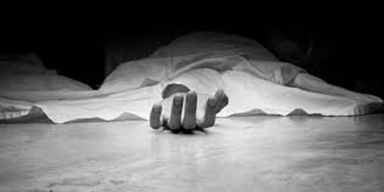 வீடொன்றில் காயங்களுடன் மீட்க்கப்பட்ட சடலம்!