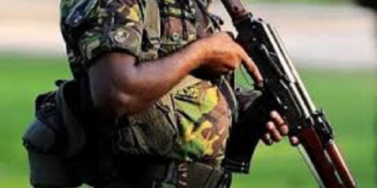 பல இடங்களில் கைவரிசை காட்டிய இராணுவ சிப்பாய் கைது!