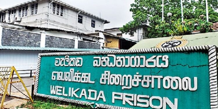 வெலிக்கடை சிறைச்சாலையில் மீட்க்கப்பட்ட துப்பாக்கிகள்!