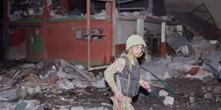 மூடப்பட்ட பாகிஸ்தான் விமான நிலையங்கள்!