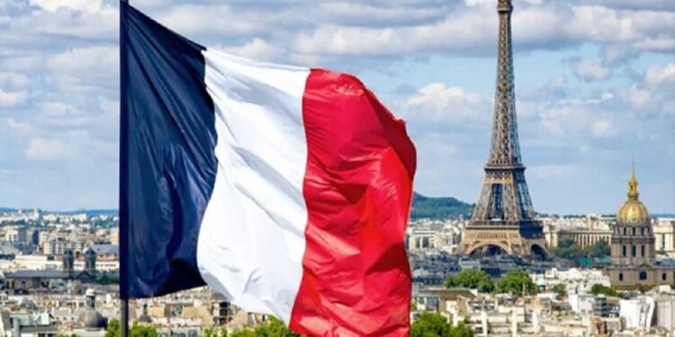 பிரான்ஸில் சுற்றுலாப் பயணிகளை அதிகம் கவர்ந்த இடங்கள்!