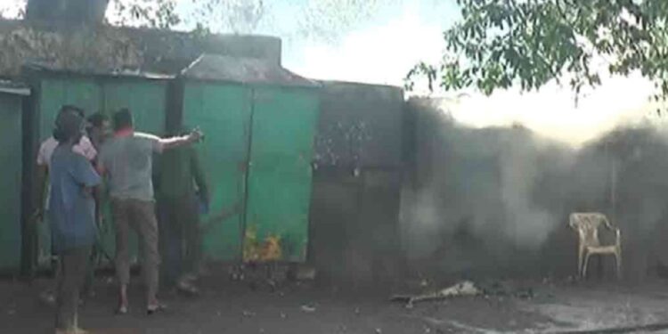 கொழும்பின் இரு இடங்களில் தீ விபத்து!