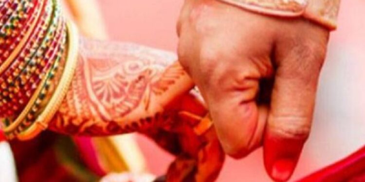 யாழில் திருமணம் செய்து 15 நாட்களில் இளம் பெண் விபரீத முடிவு!