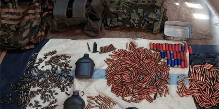 தமிழர் பகுதியில் வீட்டிலிருந்து மீட்க்கப்பட்ட ஆபத்தான பொருட்கள்!