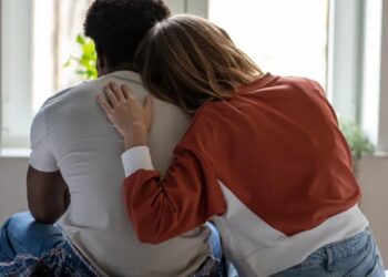 கனடா வாழ் குடும்ப பெண்ணால் கணவனை இழந்து பிள்ளைகளுடன் தவிக்கும் இளம் குடும்ப பெண்!