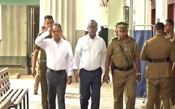 வெலிக்கடை சிறையில் வாடும் முன்னாள் அமைச்சர்கள்!