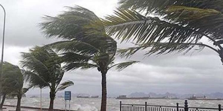 நாட்டில் நிலவி வரும் சீரற்ற காலநிலையால் 8,000 பேர் பாதிப்பு!