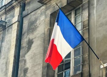 பிரான்சில் நடைமுறையாகும் புதிய சட்டம்!