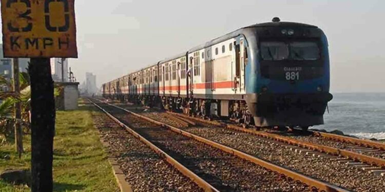 கடலோர ரயில் சேவையில் தாமதம் வெளியான செய்தி!