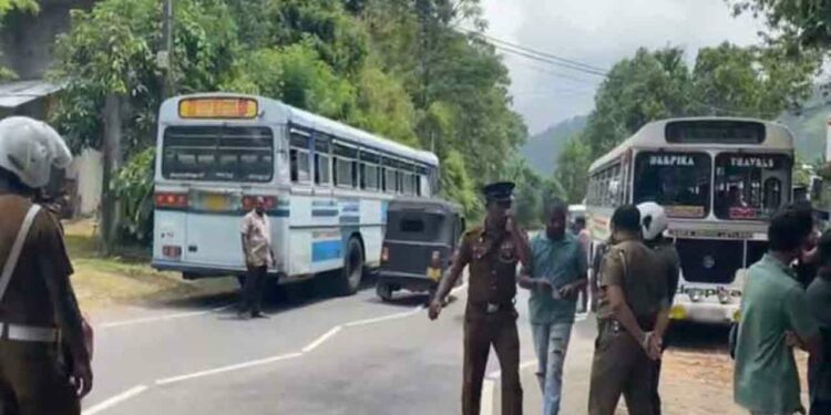 பொலிசாரின் திடீர் சோதனையில் சிக்கிய பேருந்துகள்!