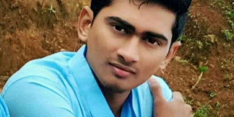 இந்தியத் துணைத் தூதரக அதிகாரியின் மகனும் பலி!