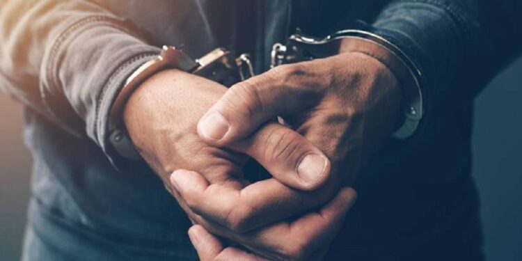 போதை மாத்திரைகளுடன் பொதுச் சுகாதாரப் பரிசோதகர் கைது!