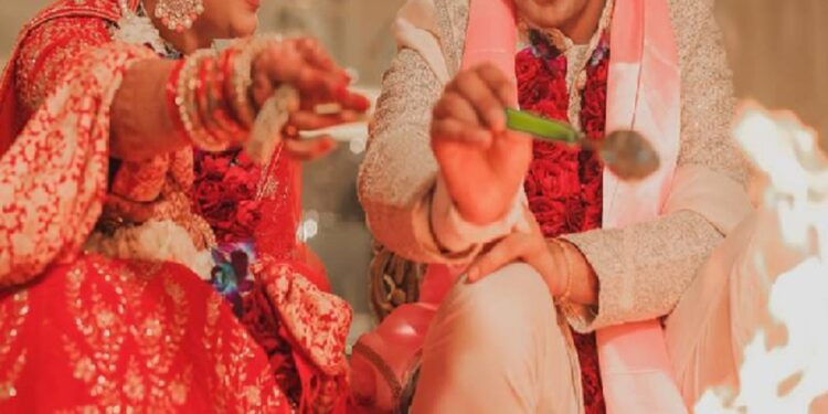 கொரொனோ தடுப்பூசி போடாத மணமகள் தேவை வைரலாகும் விளம்பரம்!