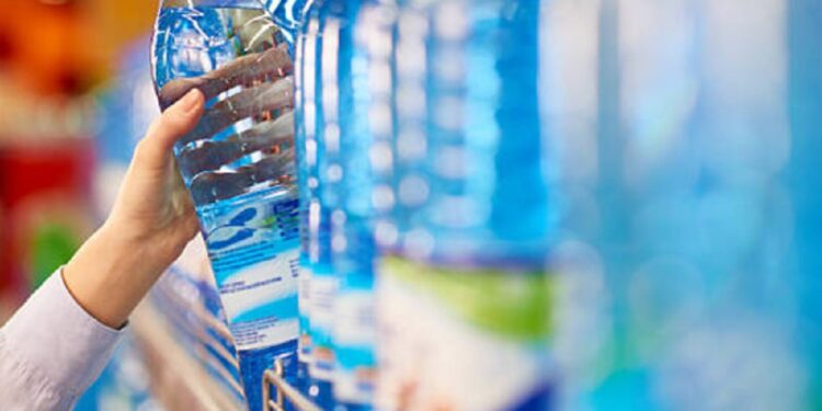 குடிநீர் போத்தல் விற்றவருக்கு அபராதம்!