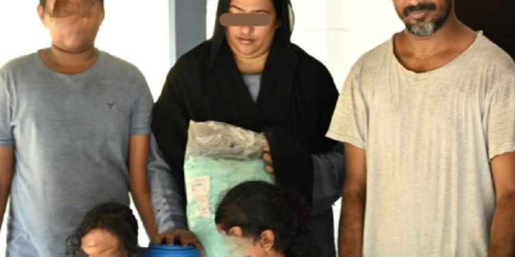 இலங்கையில் கடன் நெருக்கடி இந்தியாவிற்கு தப்பி ஓடிய குடும்பம்!