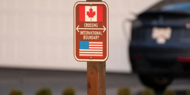 கனடாவும் அமெரிக்காவும் மீண்டும் சுற்றுலாப் பயணிகளை ஈர்க்கும் முயற்சியில்!