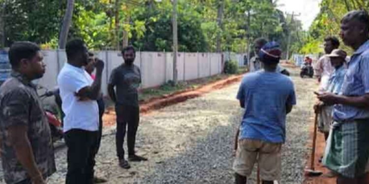 யாழில் இடை  நிறுத்தப்பட்ட வீதி புனரமைப்பு