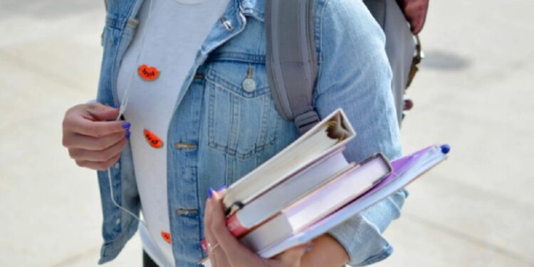 சிறப்பு விசாவில் வெளிநாடு செல்ல அரிய வாய்ப்பு!