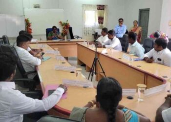 யாழில் திருவுளச்சீட்டின் மூலம் தெரிவு செய்யப்பட்ட பிரதேச சபையின் தவிசாளர்