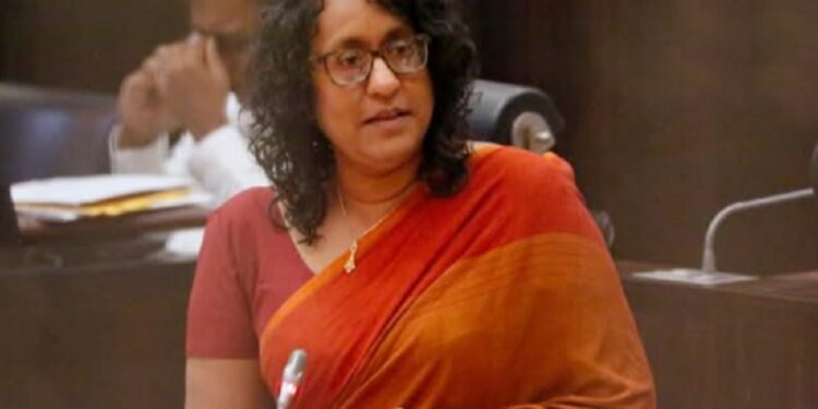 தமிழ் மக்களின் அரசியல் பிரச்சினைக்கு தீர்வு பிரதமர்!