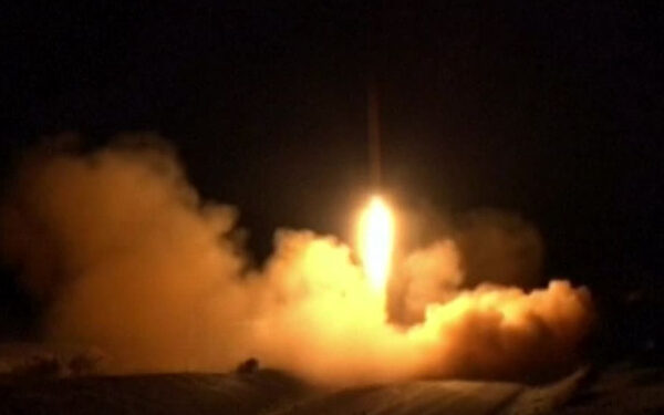 ஈரானின் ஏவுகணை தாக்குதலில் மூவர் பலி!