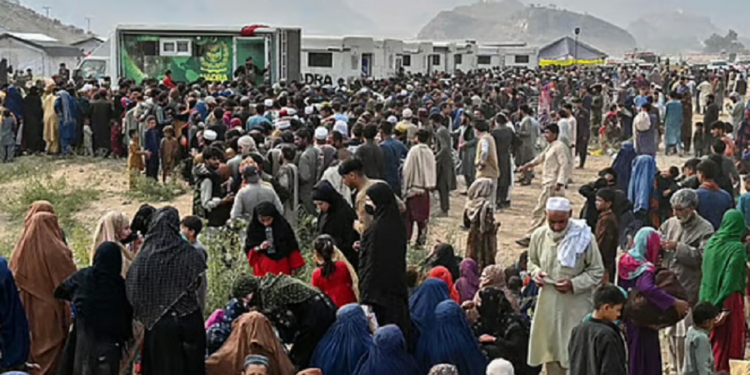 ஈரானில் இருந்து வெளியேறும் ஆப்கானிஸ்தான் மக்கள்!