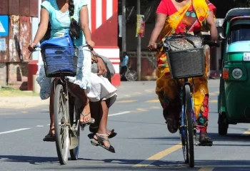 யாழில் பட்டப்பகலில் ஆசிரியரின் தங்க சங்கிலி அறுப்பு!