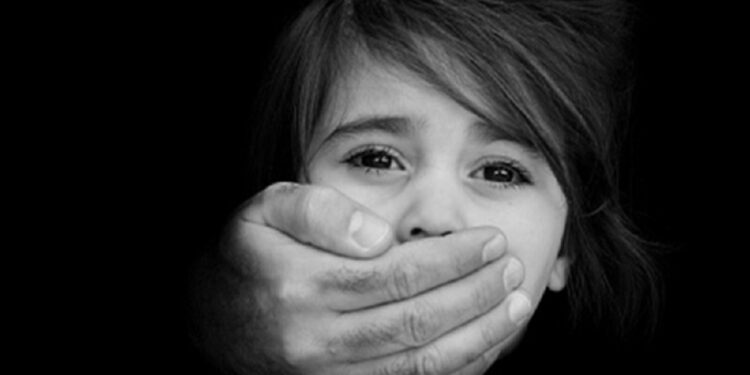 பாலர் பாடசாலை செல்லும் சிறுமியை துஷ்பிரயோகம் செய்த பெரியப்பா!