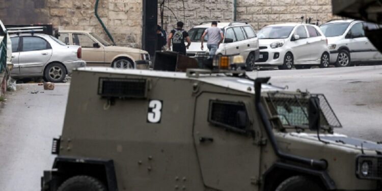 காசாவில் கவசவாகனத்திற்குள் குண்டுவெடிப்பு!