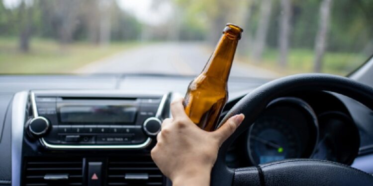 மது போதையில் வாகனம் செலுத்தினால் அபராதம்!