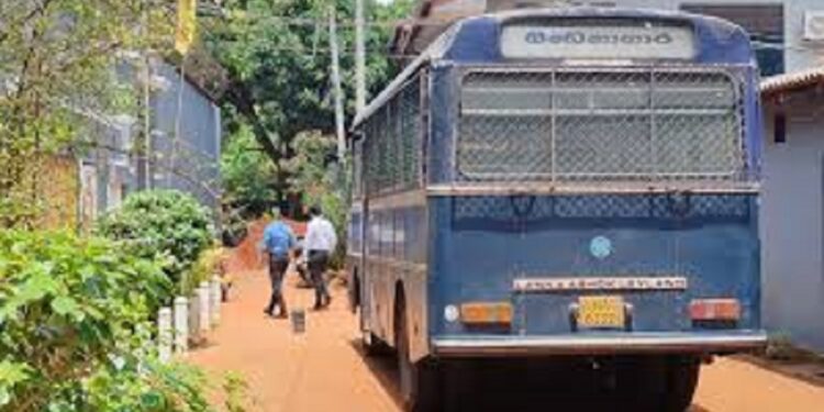 வவுனியா சிறைச்சாலைக்குள் விசாரணை!