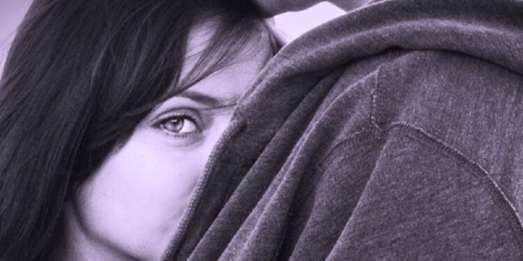 திருமணத்திற்கு புறமான உறவால் கொல்லப்பட்ட பெண்!