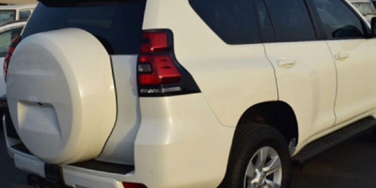 பிரபல அமைச்சர் ஒருவருக்கு எதிராக விசாரணை!