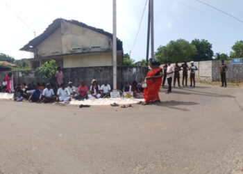 யாழ் தையிட்டியில் முன்னெடுக்கப்பட்ட போராட்டம்!