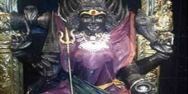 200 ஆண்டுகள் பழமை வாய்ந்த அம்மன் சிலை திருட்டு!