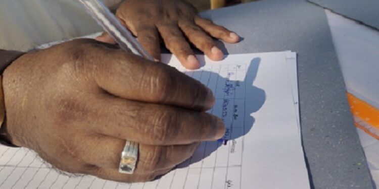 பயங்கரவாத தடைச் சட்டத்தை நீக்க கோரி மட்டக்களப்பில் கையெழுத்து வேட்டை