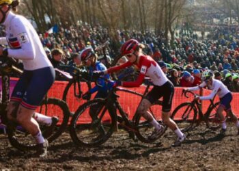 ஆபத்தாக மாறிய கனடா சைக்கிள் ஓட்டப் போட்டி!