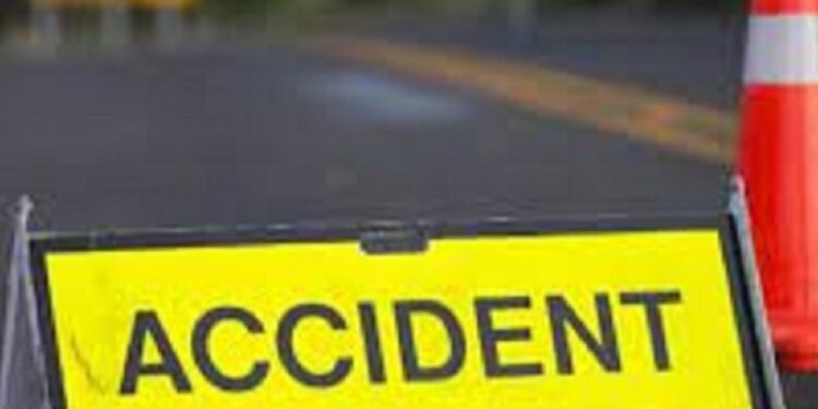 விபத்தில் பலியான தந்தை மனைவி மகள் காயம்!