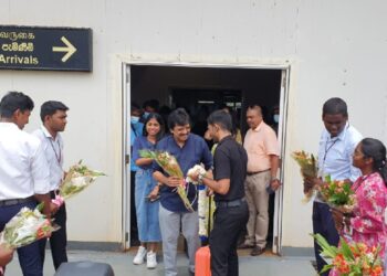 யாழ் வந்த பிரபல பாடகர் ஸ்ரீநிவாஸ்