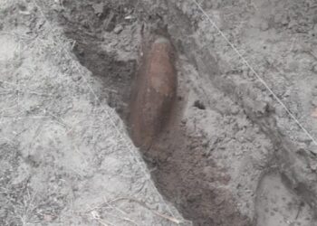 யாழில் பிரபல ஆலயத்திற்கு அருகில் ஏவுகணை மீட்பு!