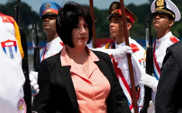 கியூபா அமைச்சர் பதவி துறந்தார்!